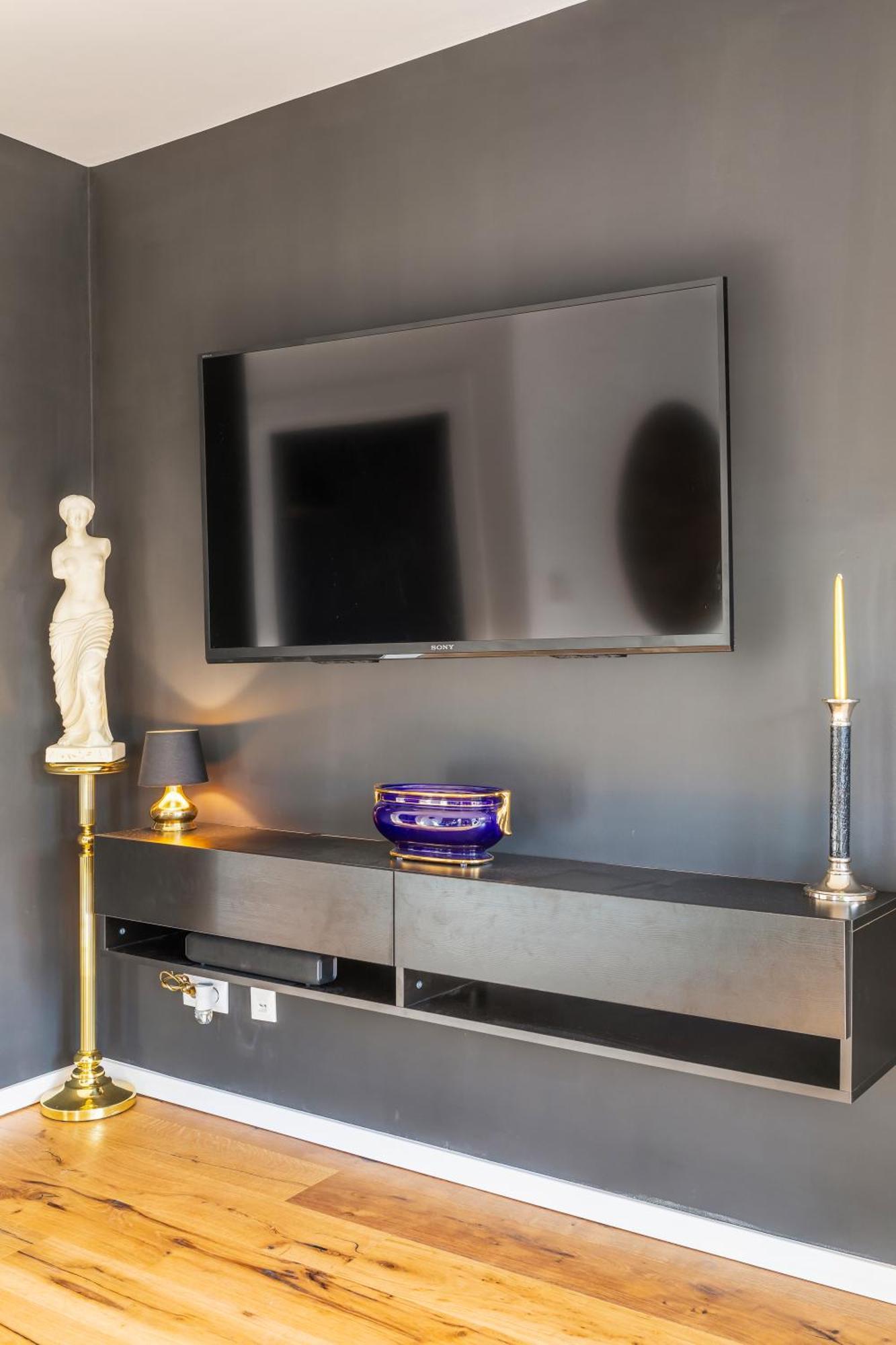 Black - Whirlpool Terrace - Free Parking - Wifi Appartement *
